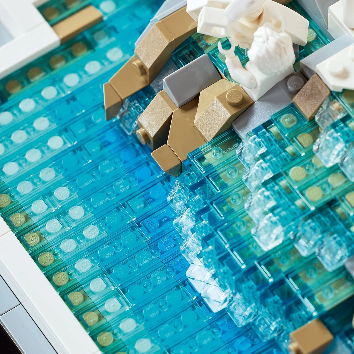 Trevi Fountain - The Toy Station