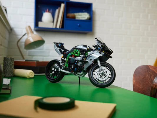 Kawasaki Ninja H2R Motorcycle - The Toy Station