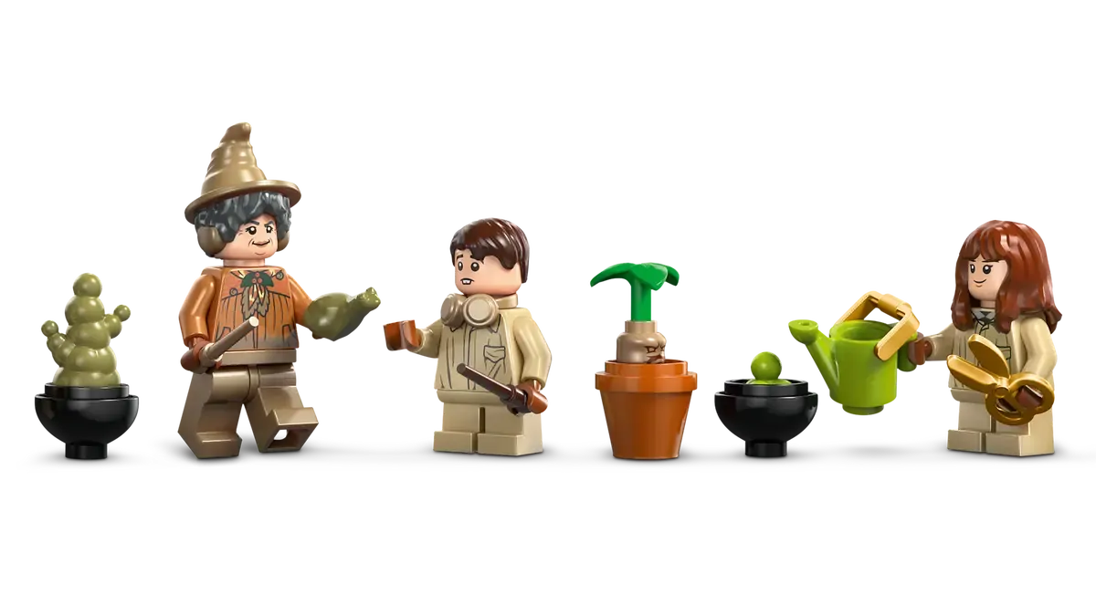 Lego 76445 Hogwarts Castle - Herbology Class - The Toy Station