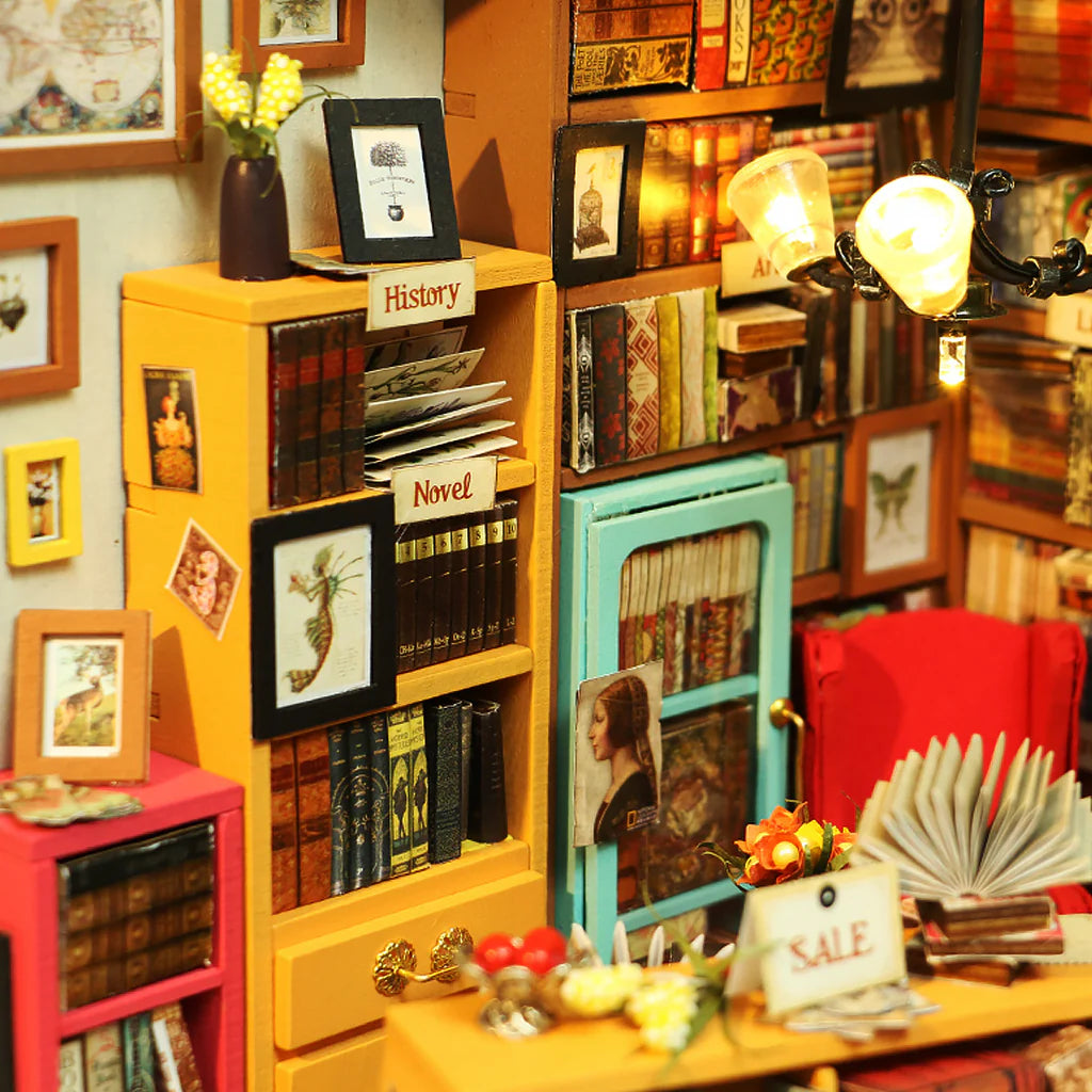 DIY Mini House Sam's Study