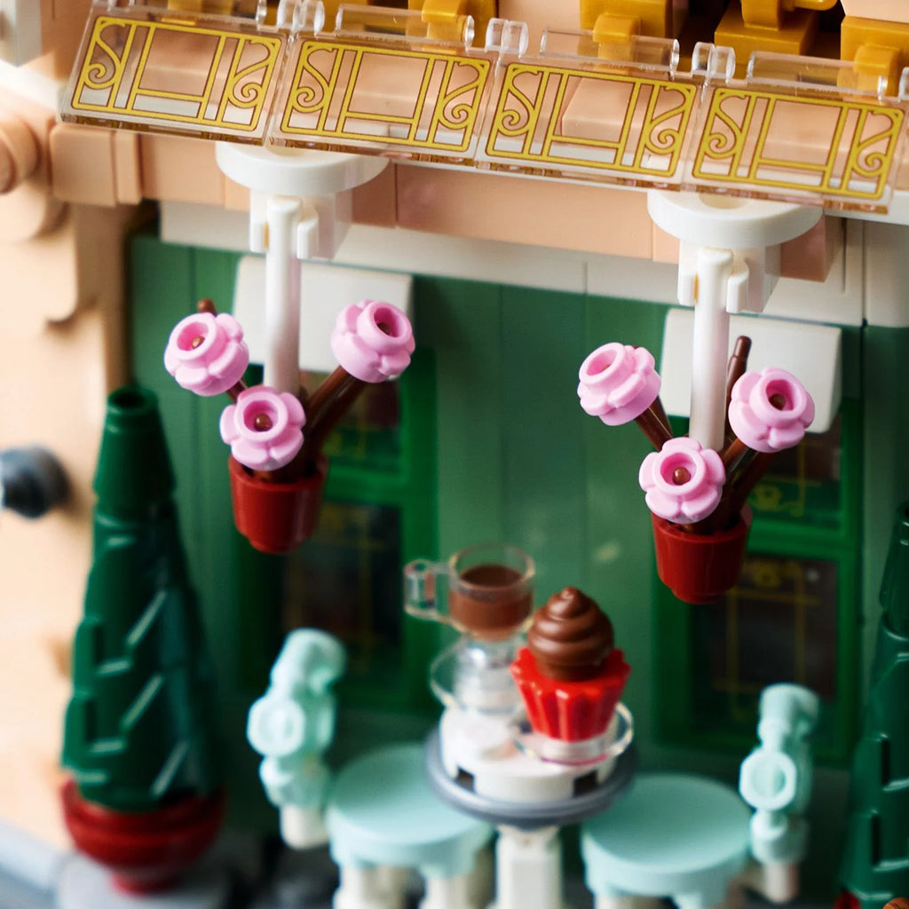French Café - The Toy Station