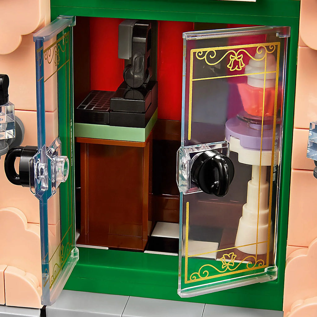 French Café - The Toy Station
