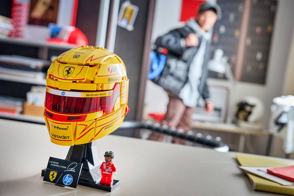 LEGO 43022 Editions Scuderia Ferrari HP Lewis Hamilton Helmet