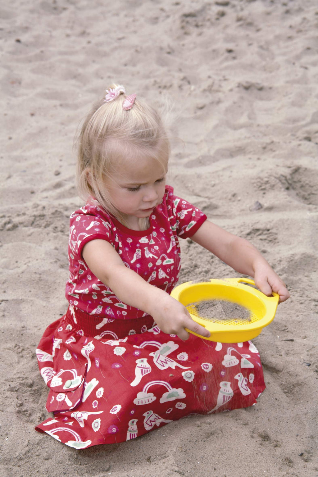 Dantoy Sand Sieve - The Toy Station