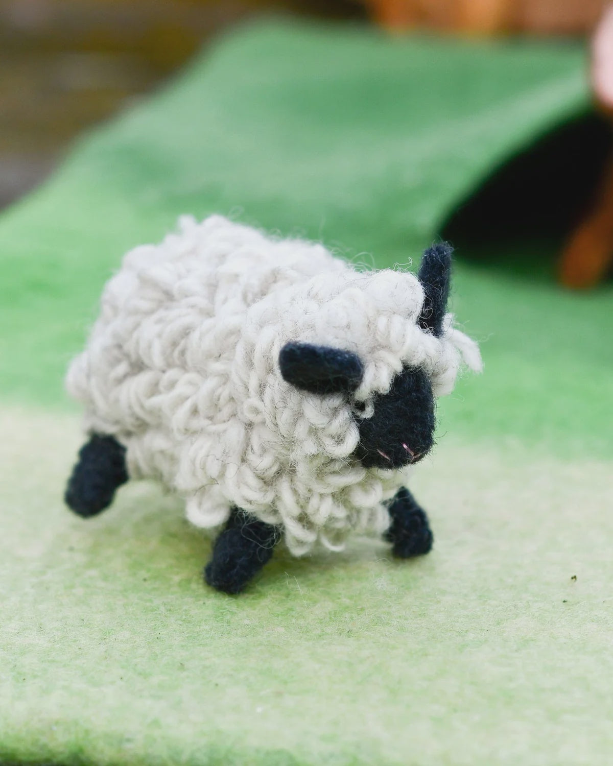 Felt Sheep Farm Toy - The Toy Station