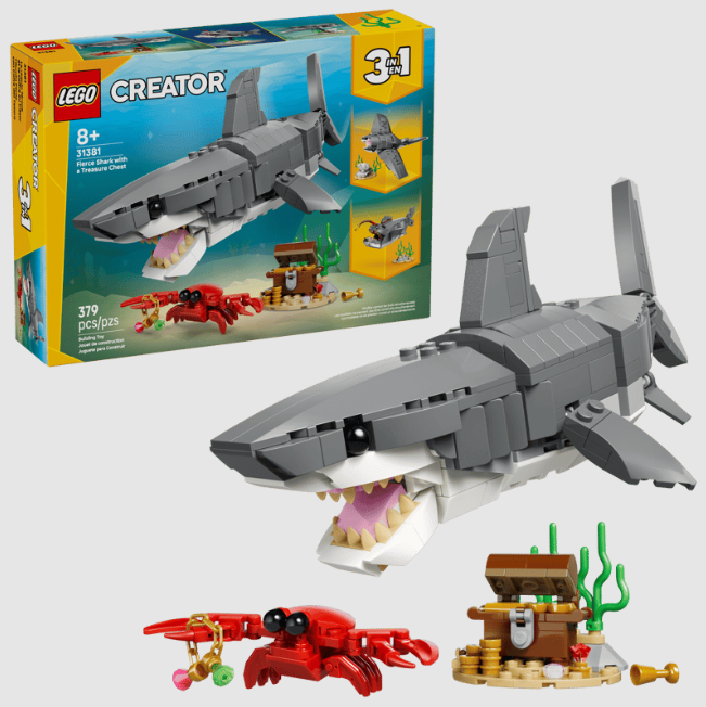 31381 Fierce Shark with a Treasure Chest