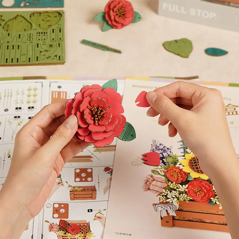 Rowood Wooden Bloom Box - The Toy Station