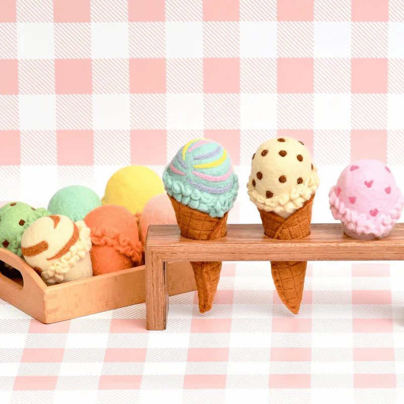 Felt Ice Cream Set - Waffle Cones and 9 Ice Creams Scoops