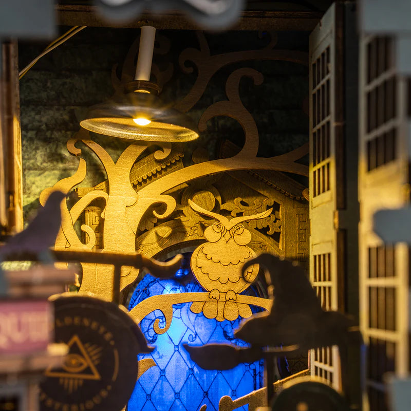 Rolife DIY Bookends Kit Magic House - The Toy Station