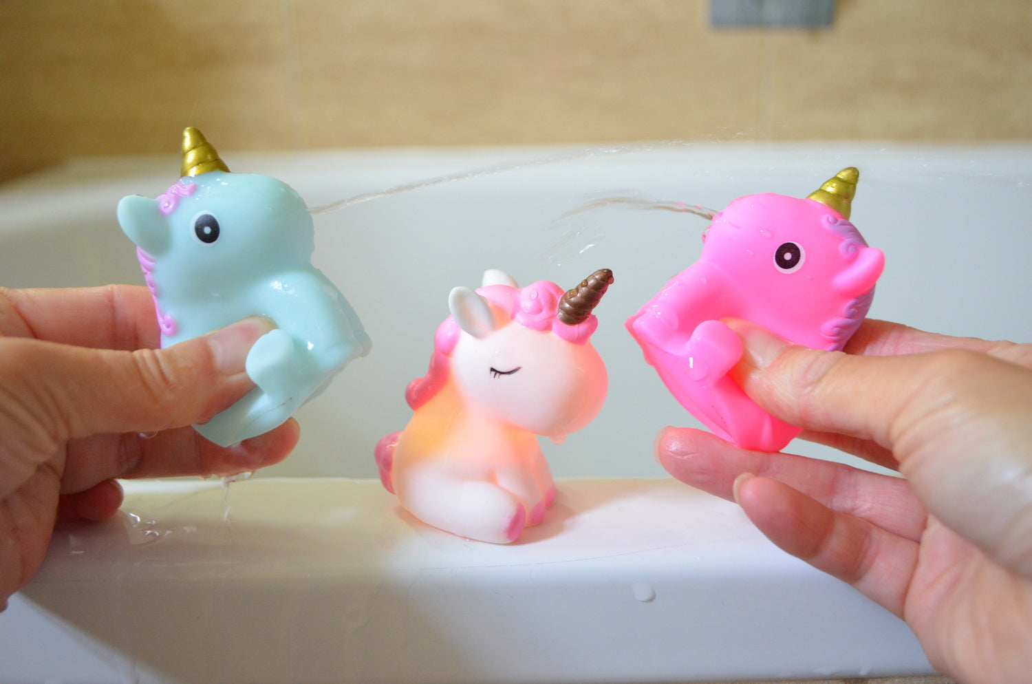 Buddy & Barney Bathtime Squirters LED - The Toy Station
