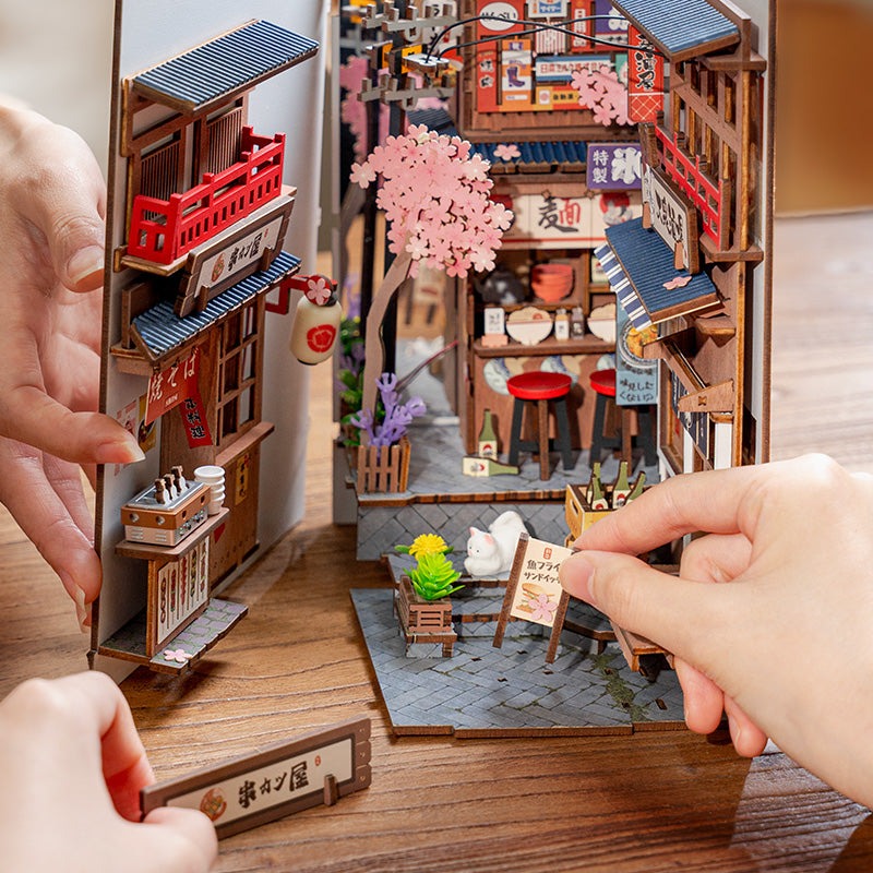 DIY Book End - Sakura Wine Alley - The Toy Station